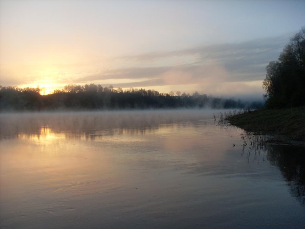 Nature Retreat "Upes Dizvietas" Krāslava Eksteriør billede